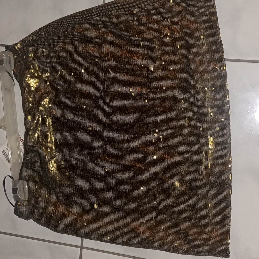 Gold sequin mini skirt size M